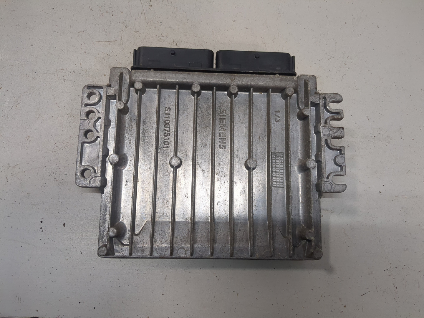 Блок управления двигателем