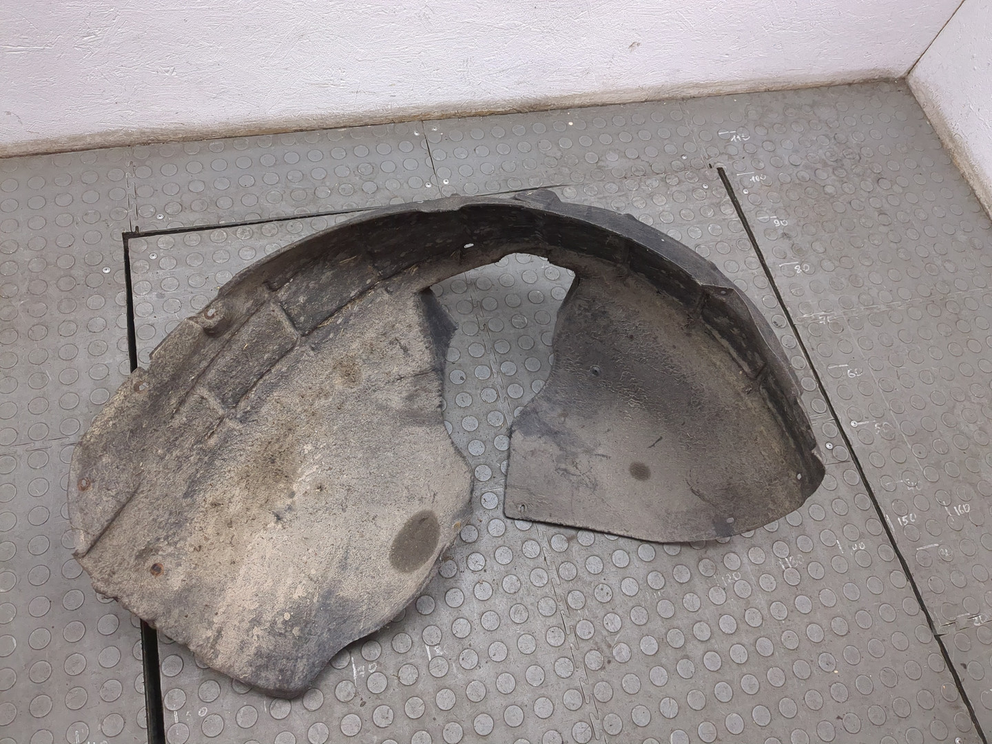 Локер передний правый