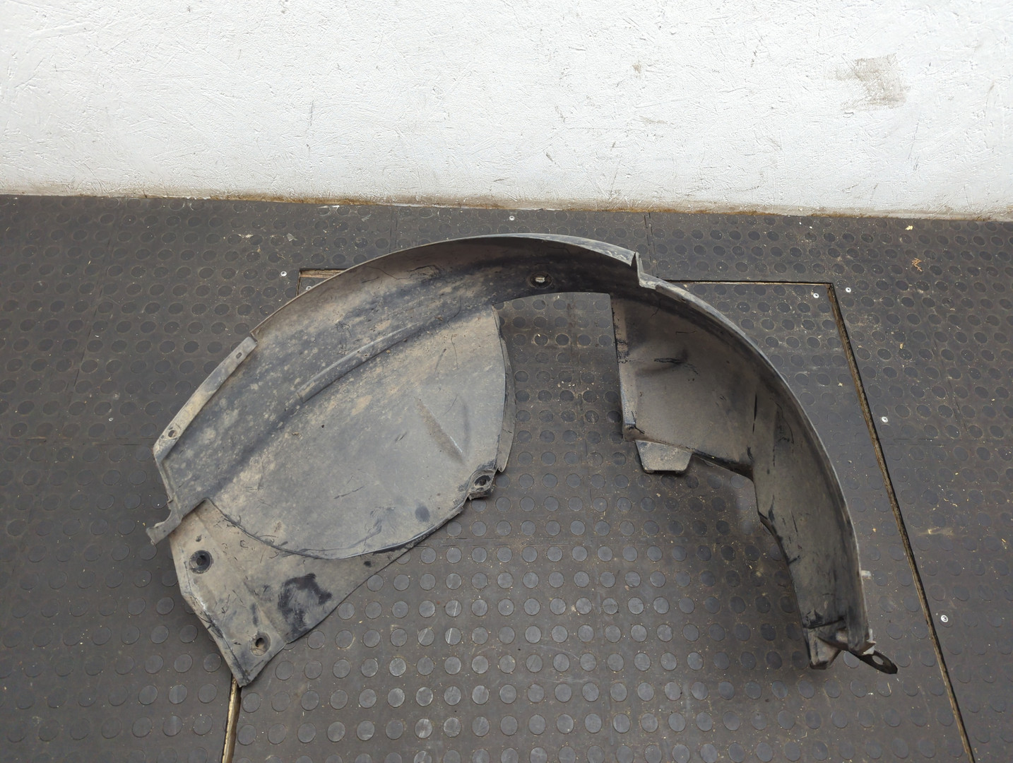 Локер передний правый