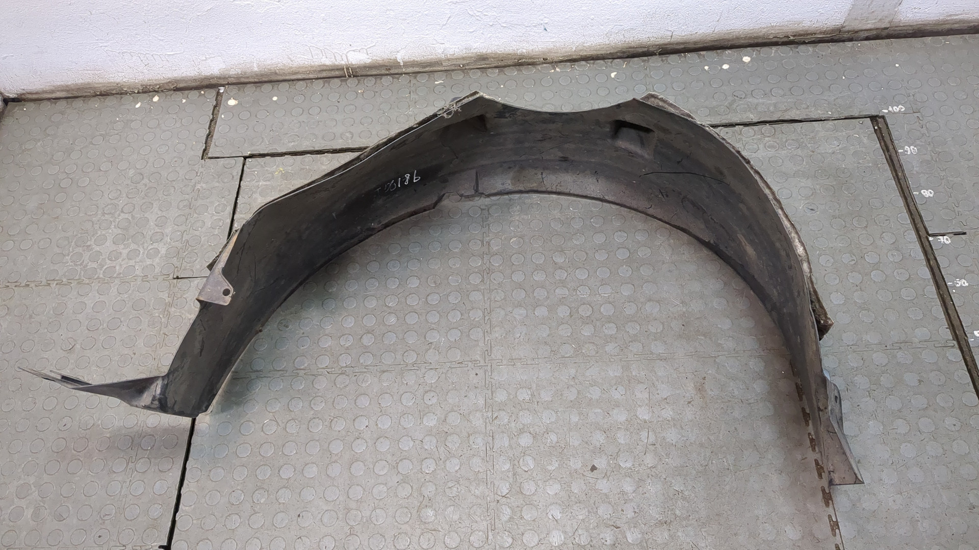 Локер передний правый