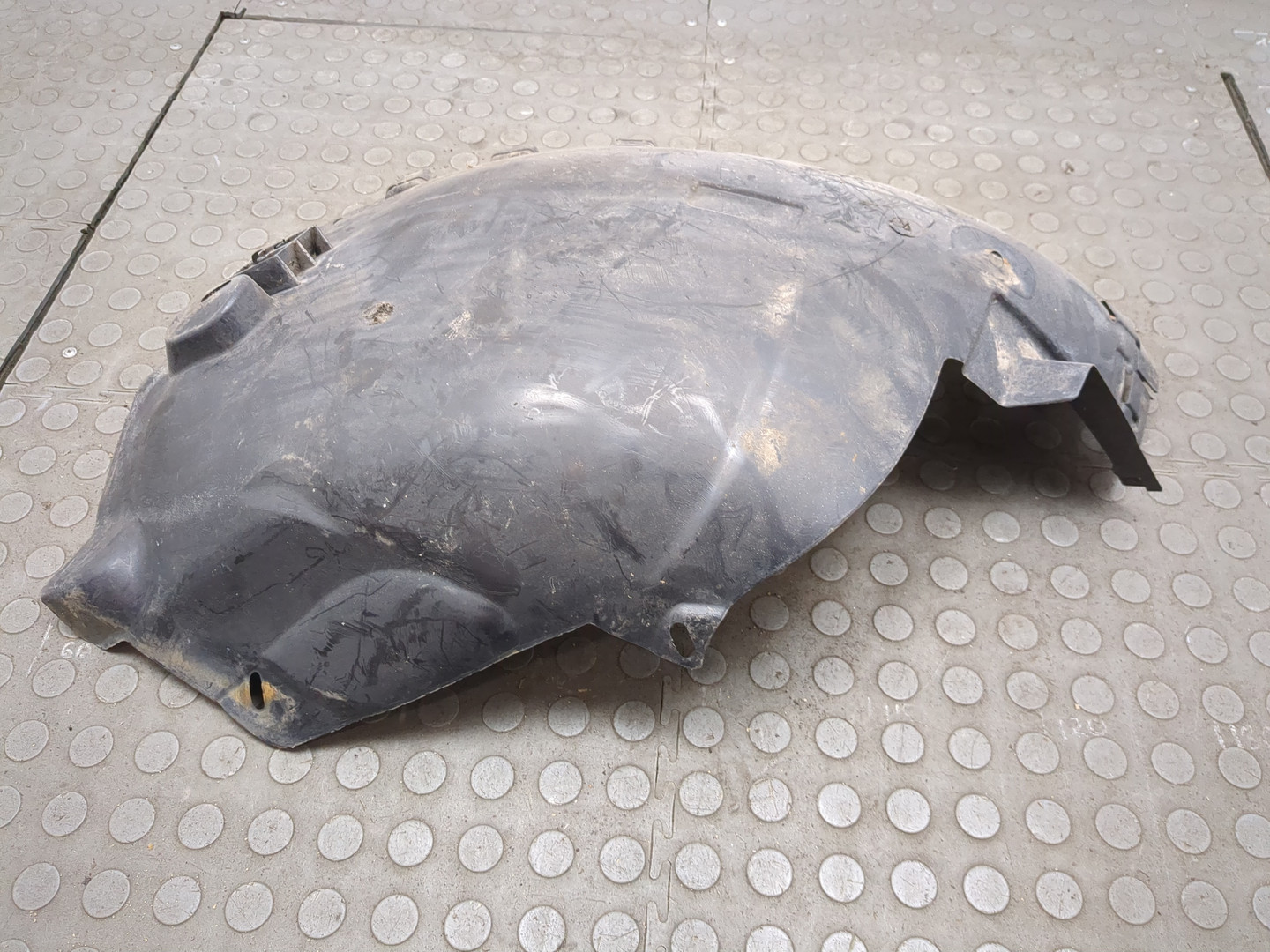 Локер передний левый