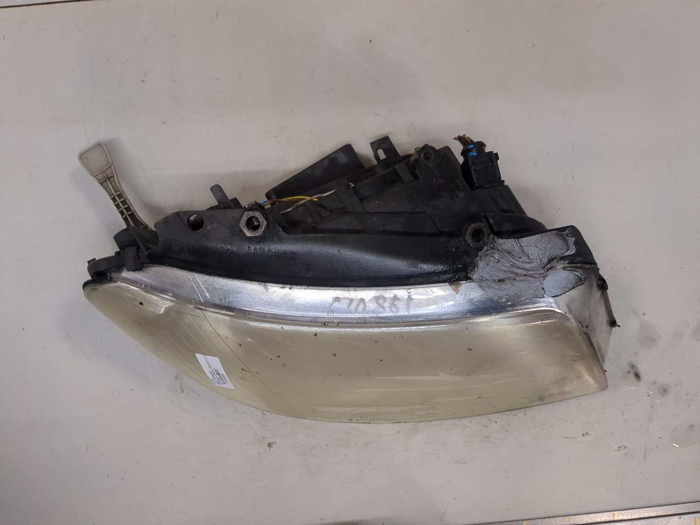 Фара правая