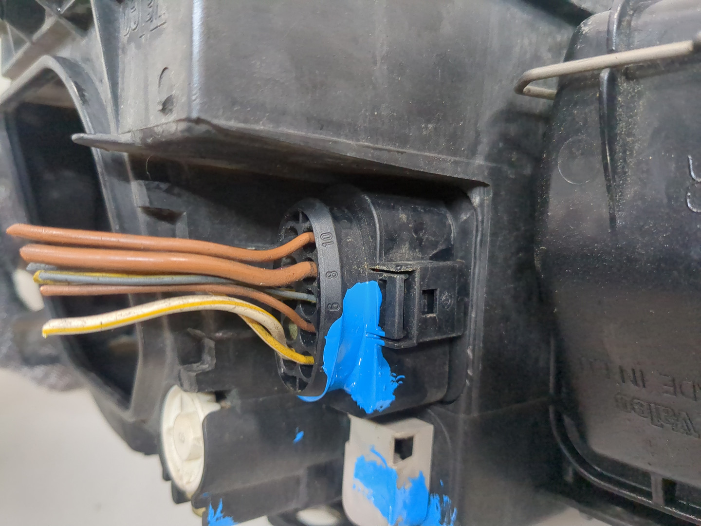 Фара правая