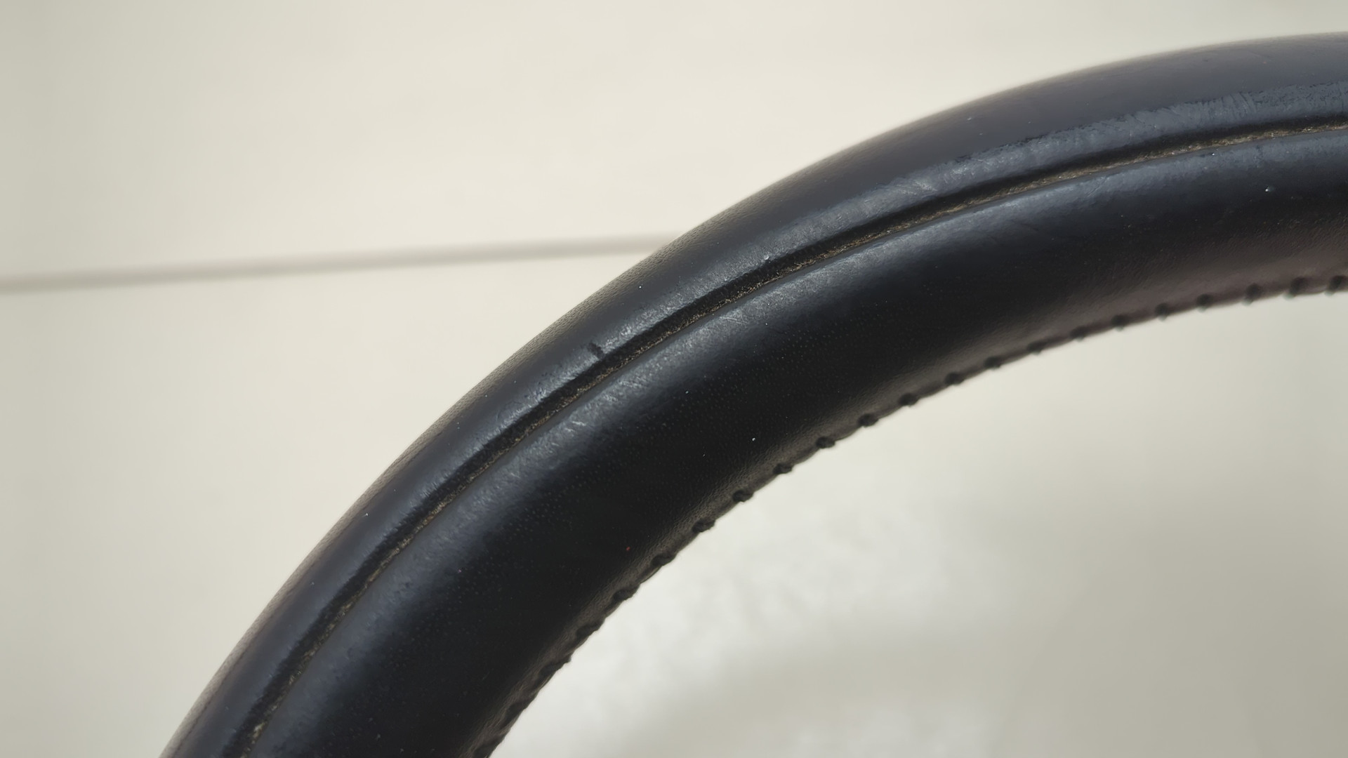 Рулевое колесо (руль)