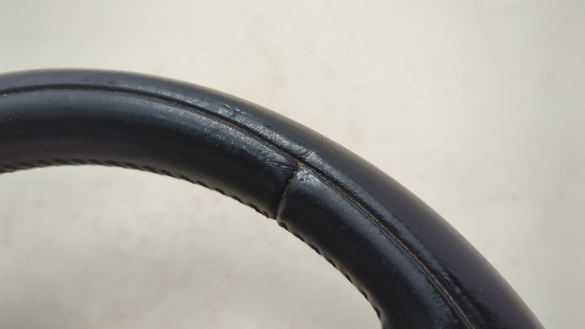 Рулевое колесо (руль)