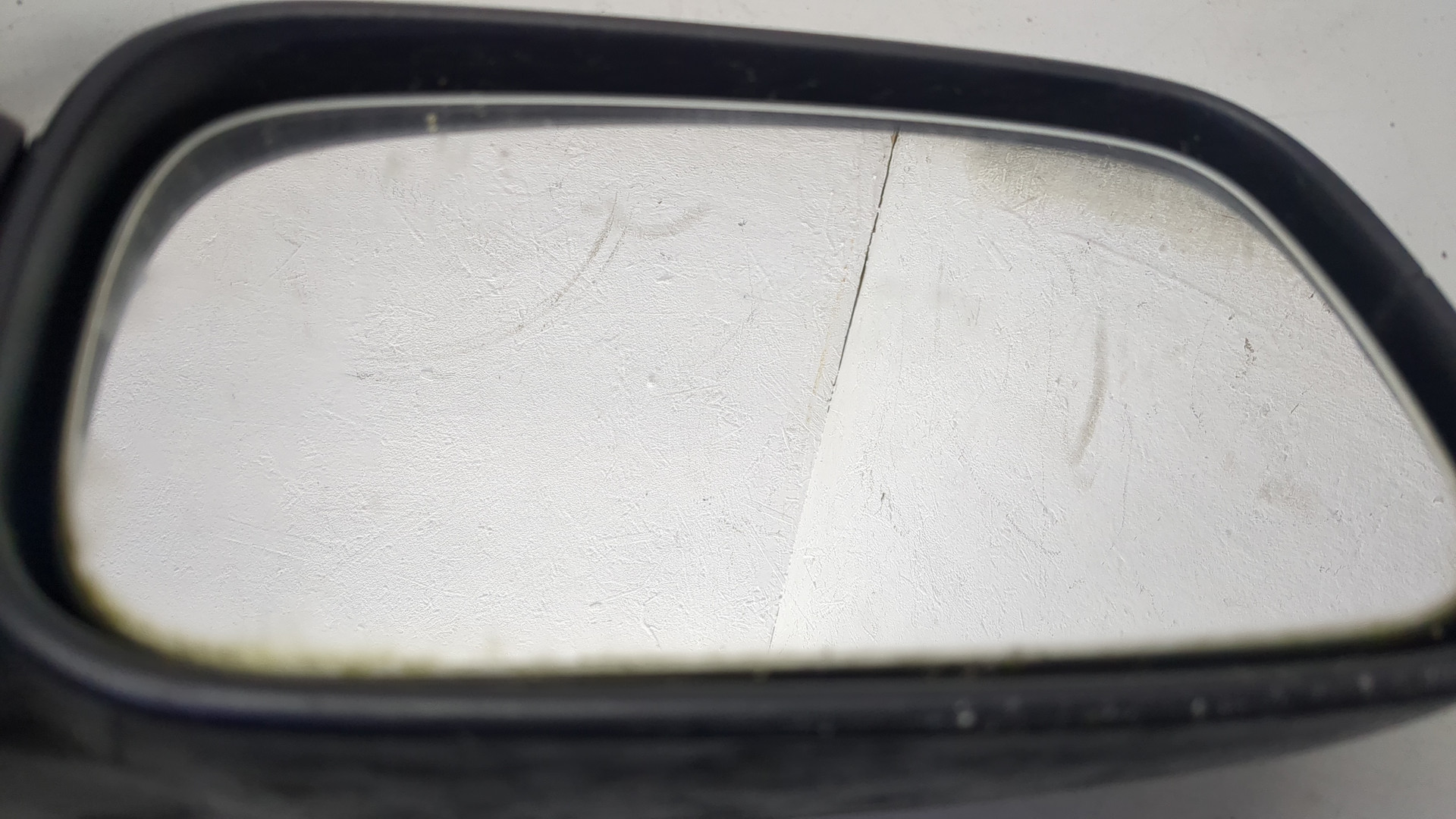 Зеркало правое электрическое