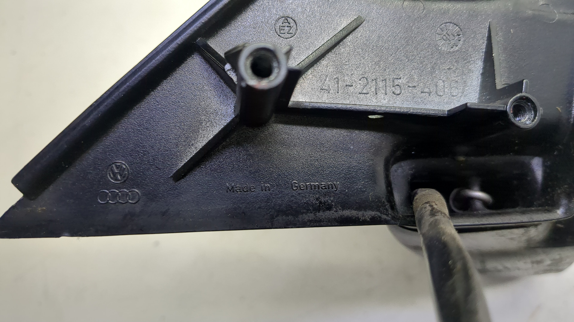 Зеркало правое электрическое