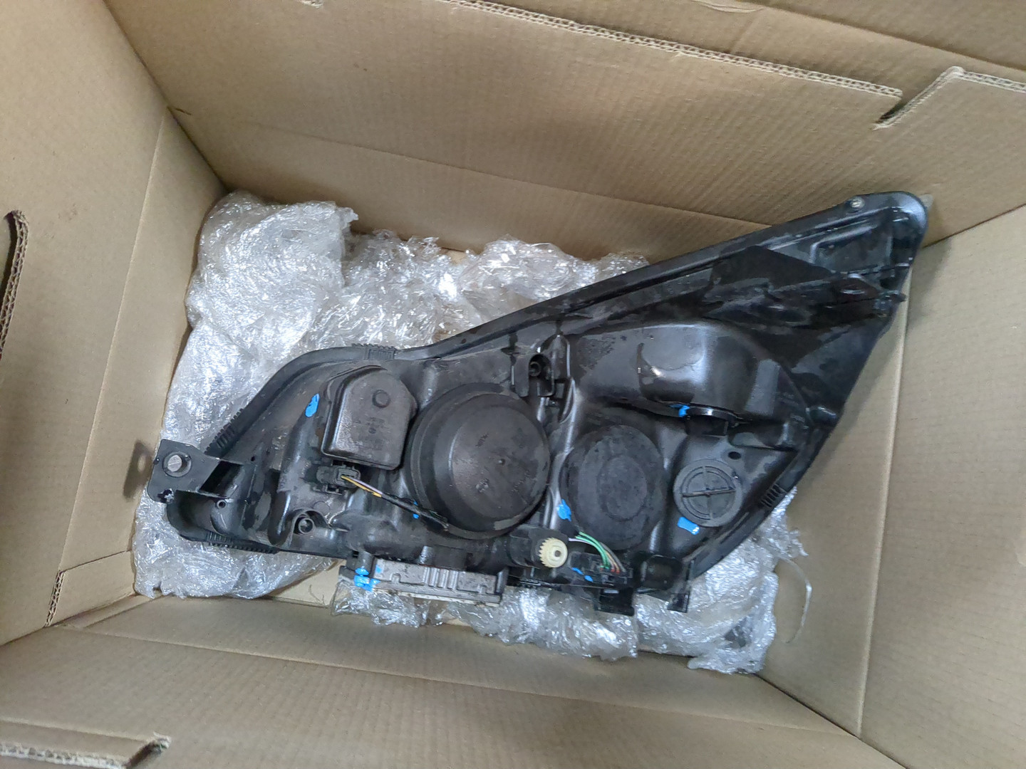 Фара правая