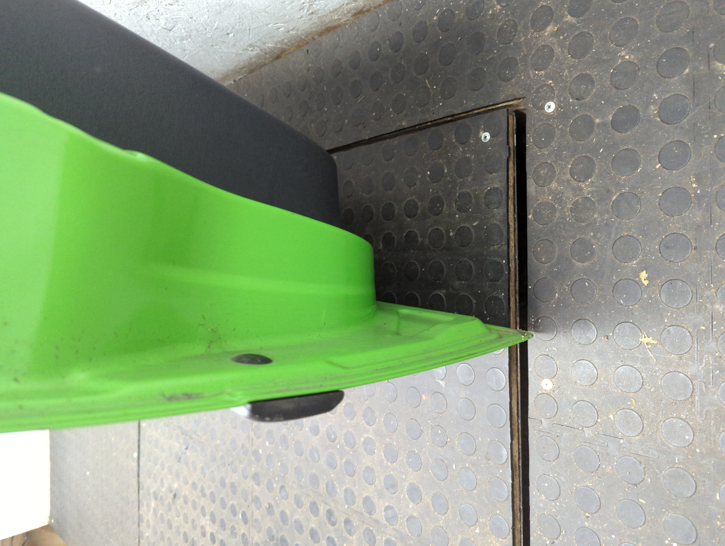 Дверь передняя левая