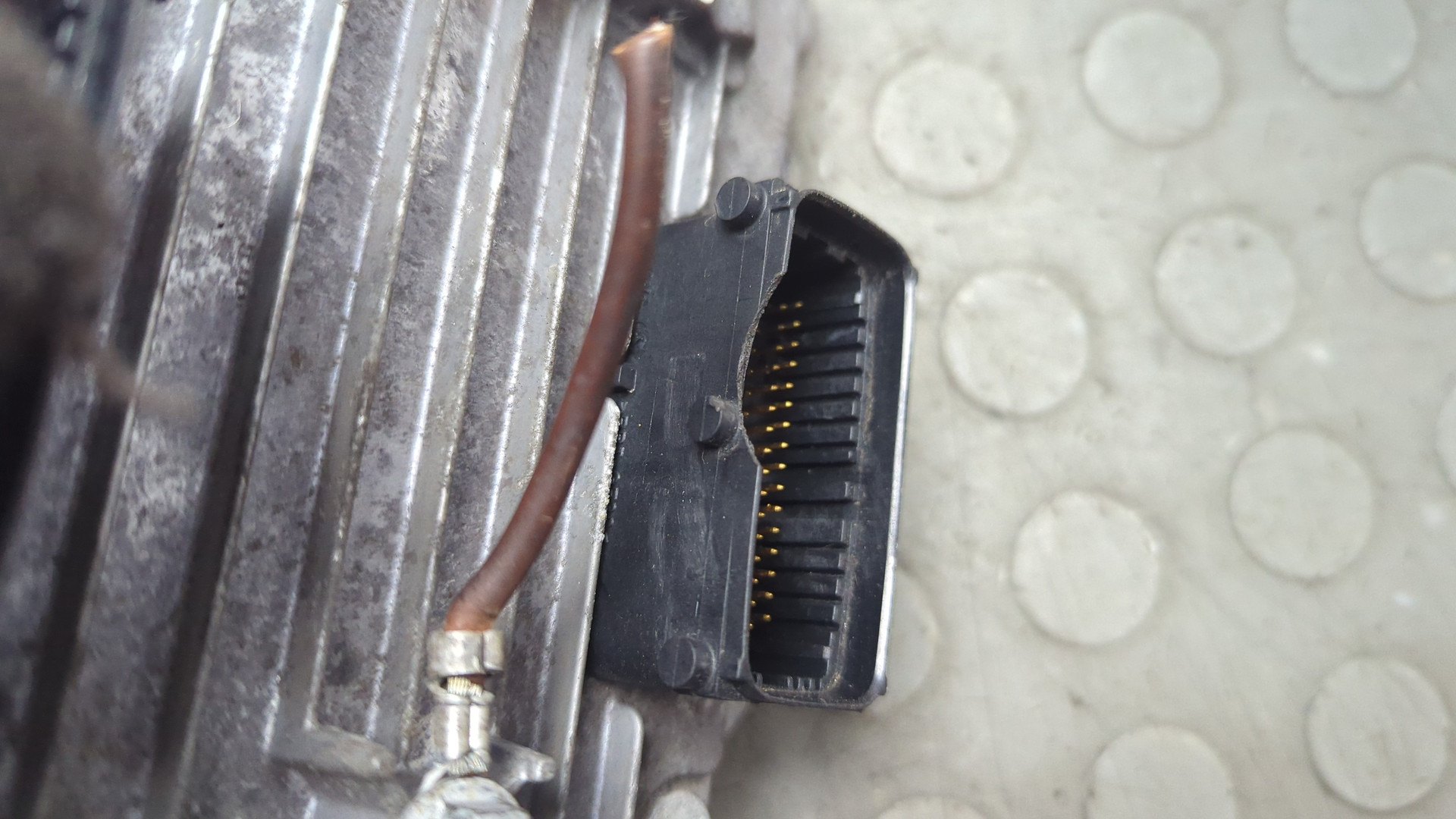 Блок управления двигателем