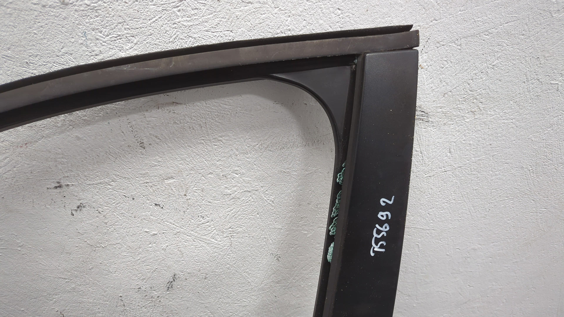 Дверь передняя левая