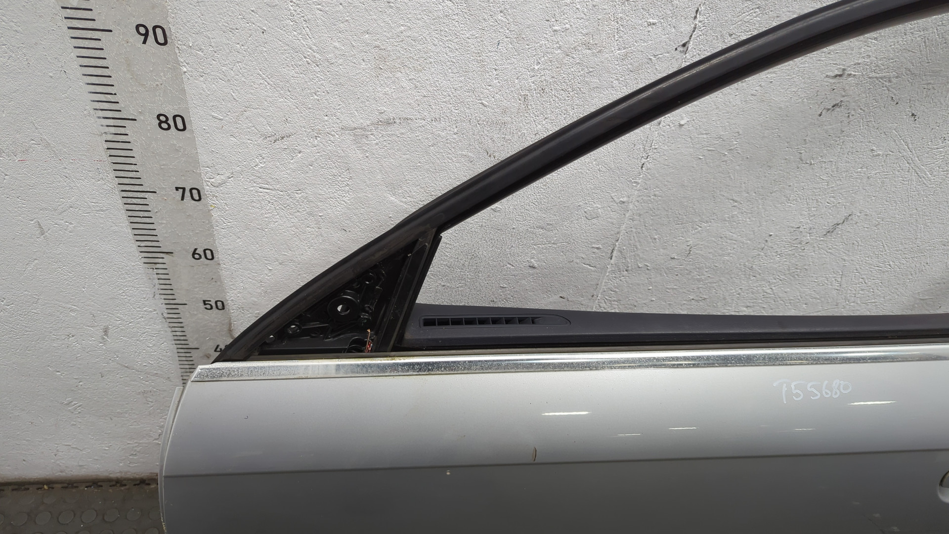 Дверь передняя левая