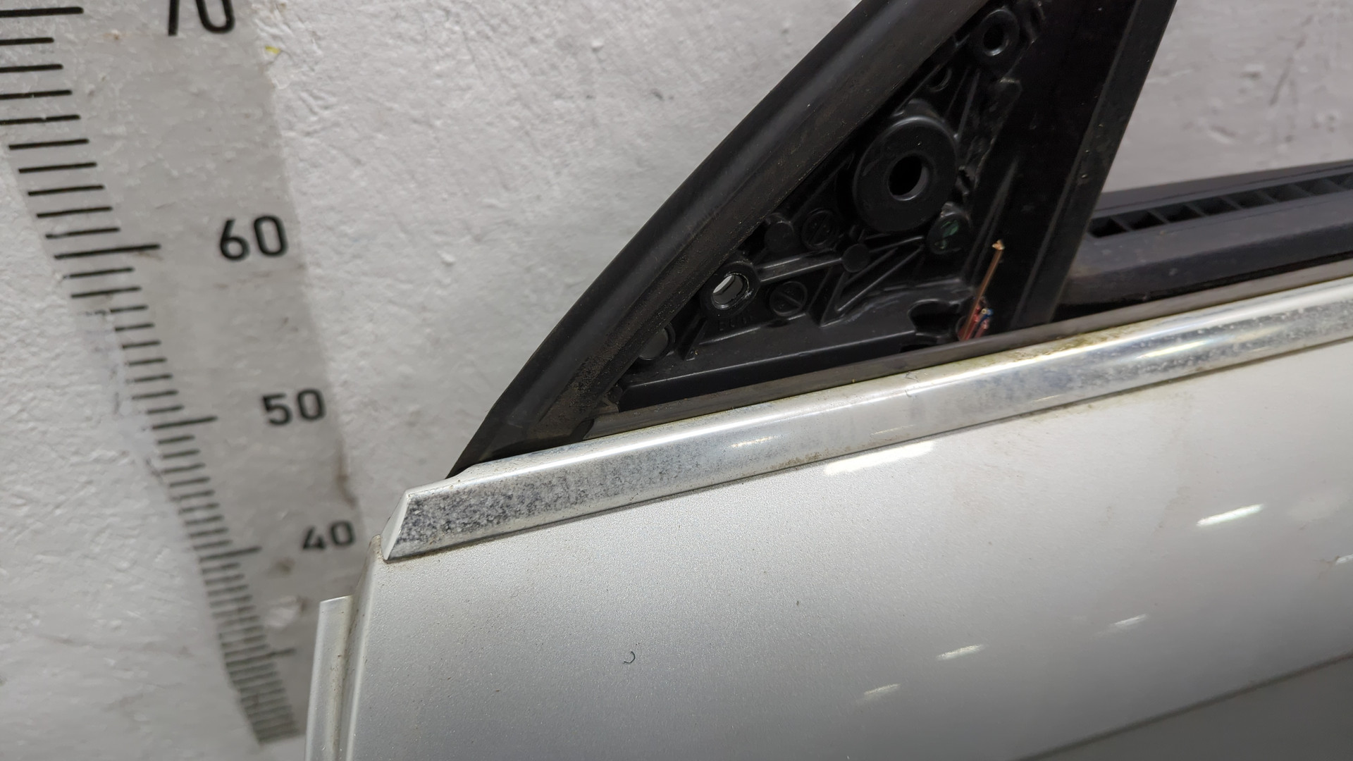 Дверь передняя левая