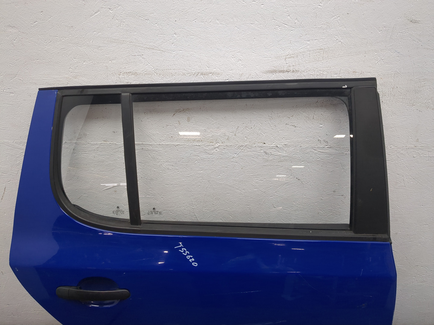 Дверь задняя правая