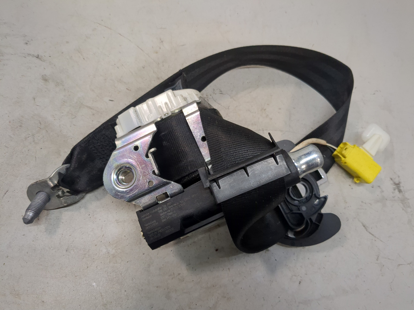 Ремень безопасности