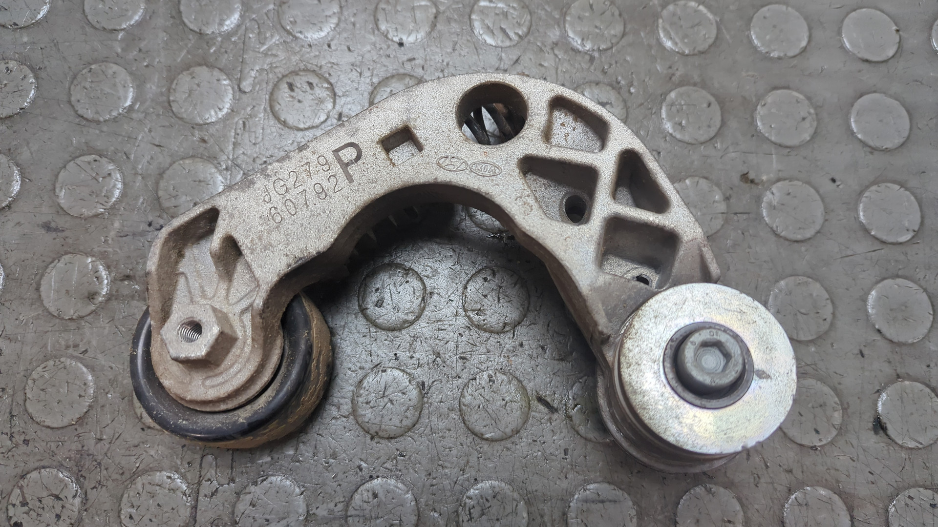 Натяжитель ремня