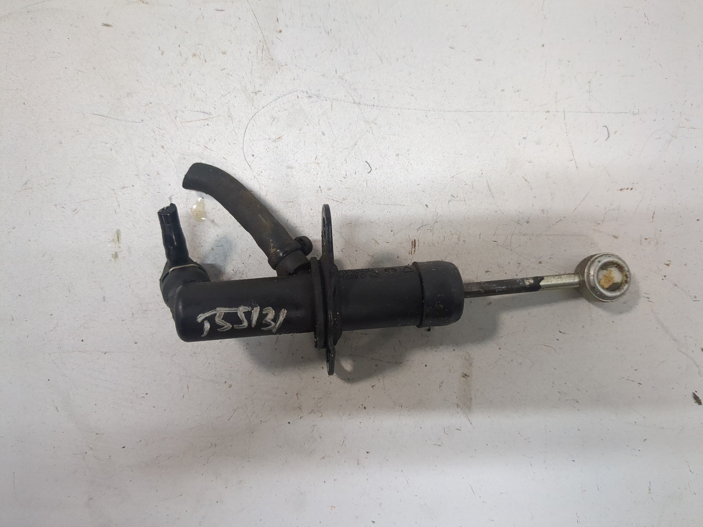 Цилиндр сцепления главный