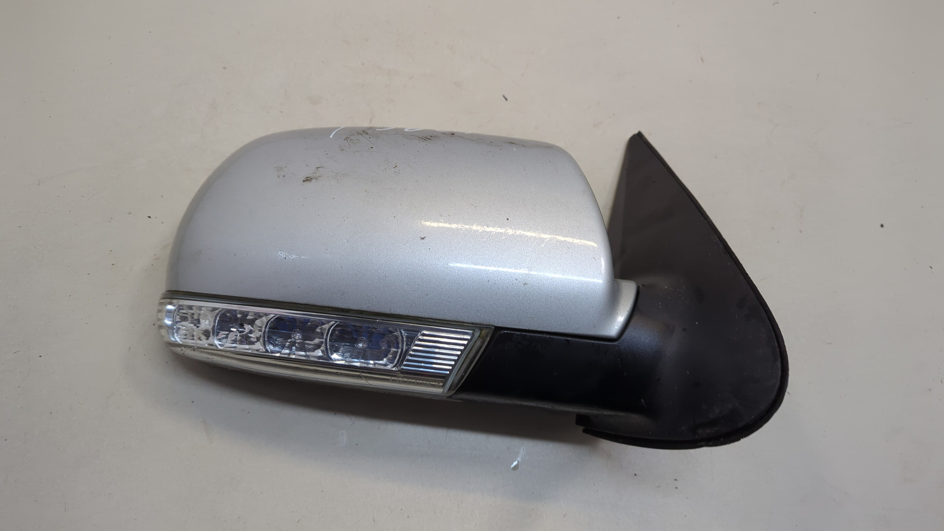 Зеркало правое электрическое