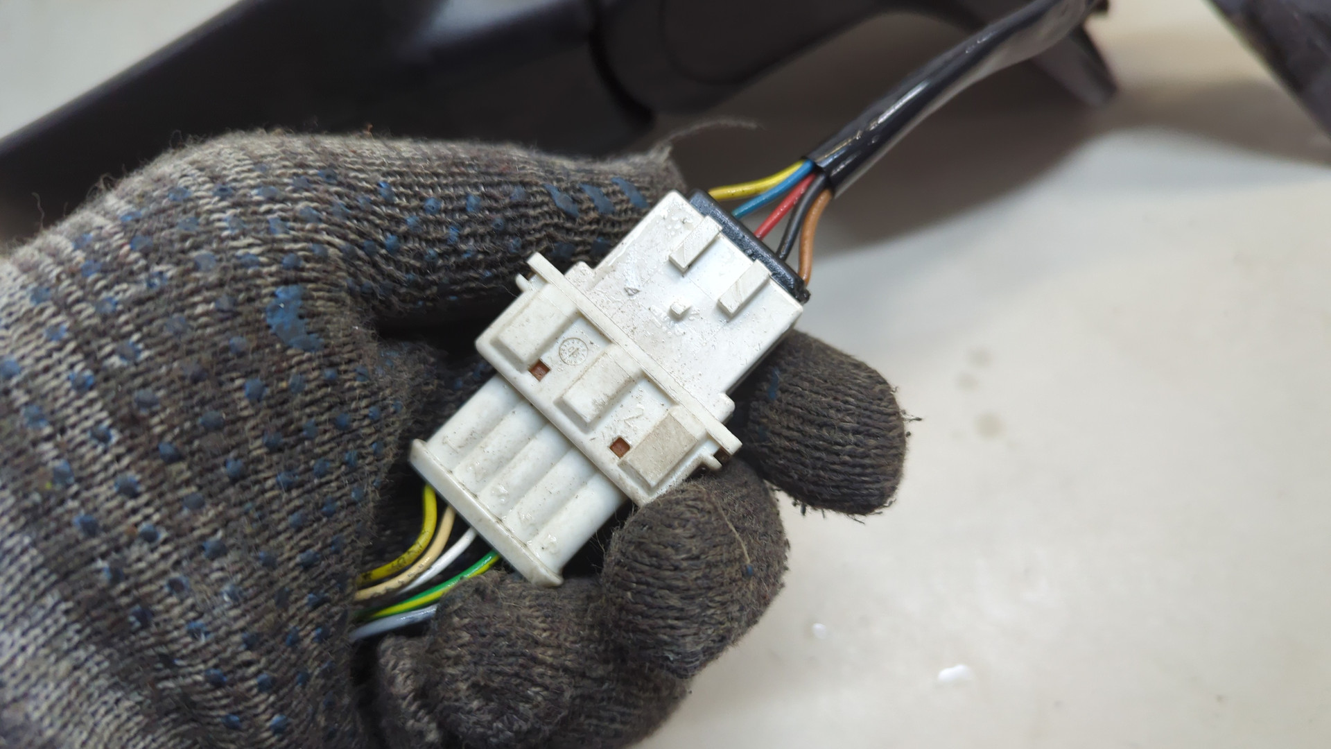 Зеркало левое электрическое