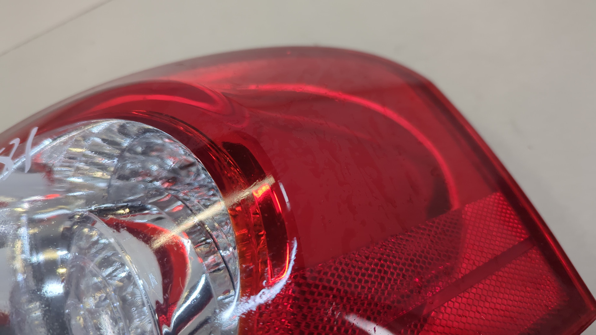 Фонарь задний правый