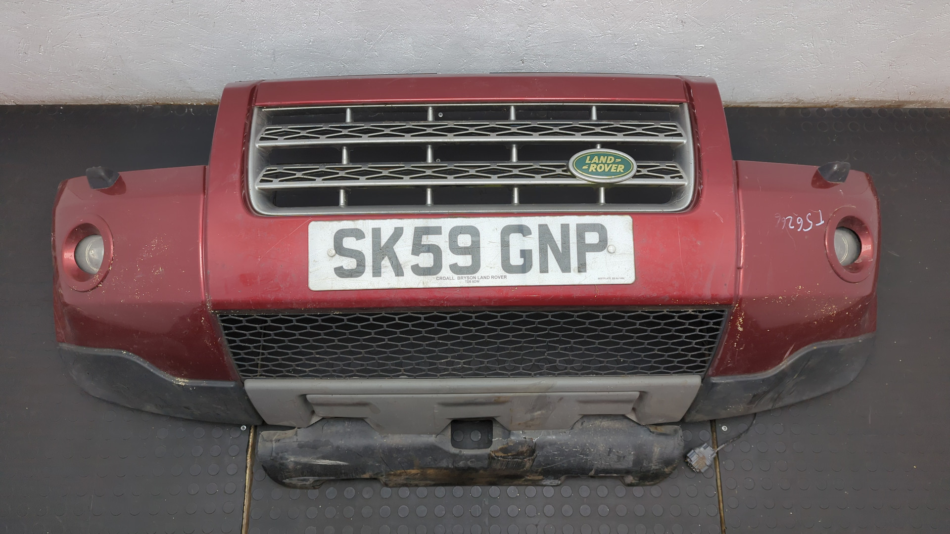 Бампер передний