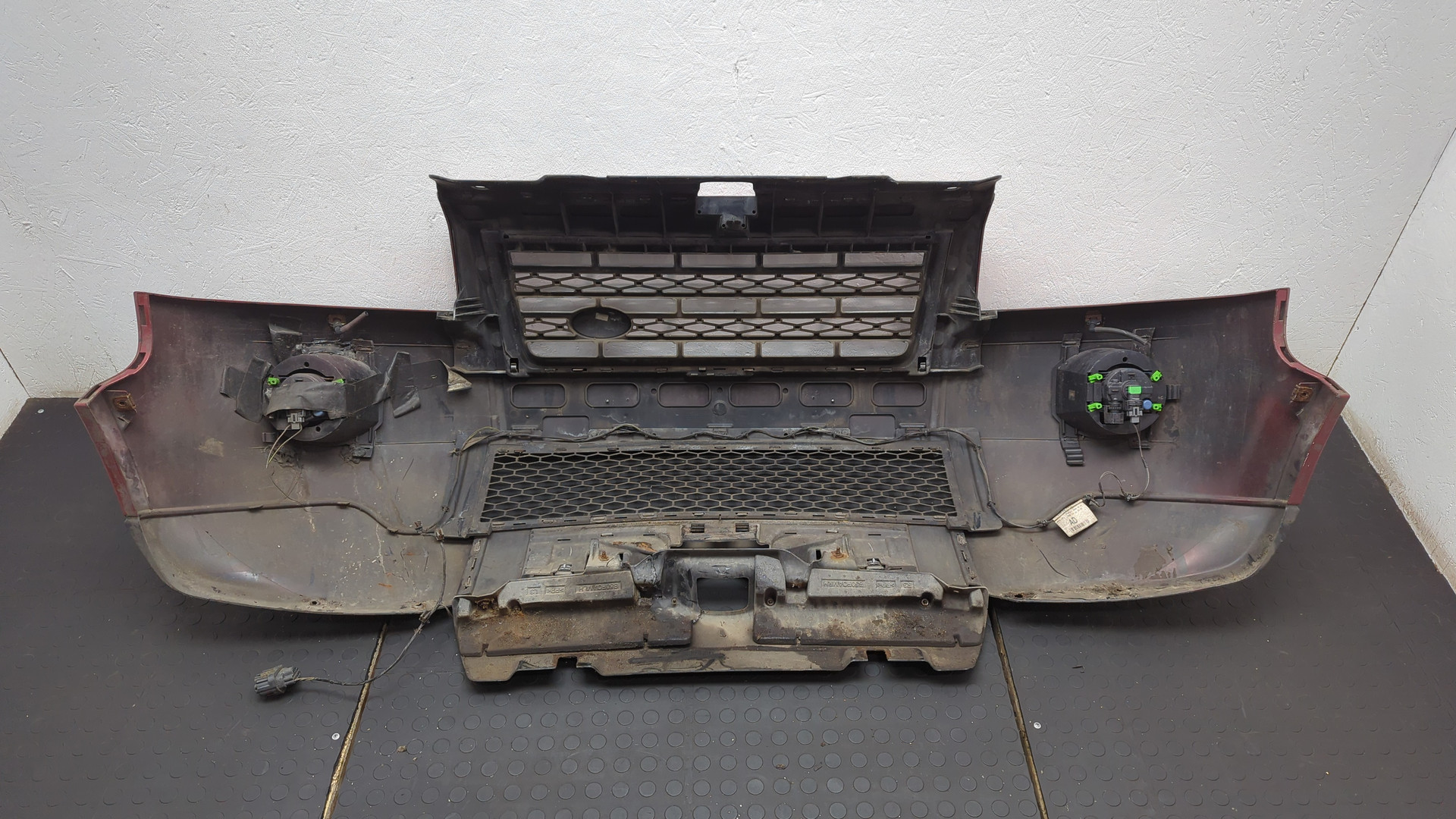 Бампер передний