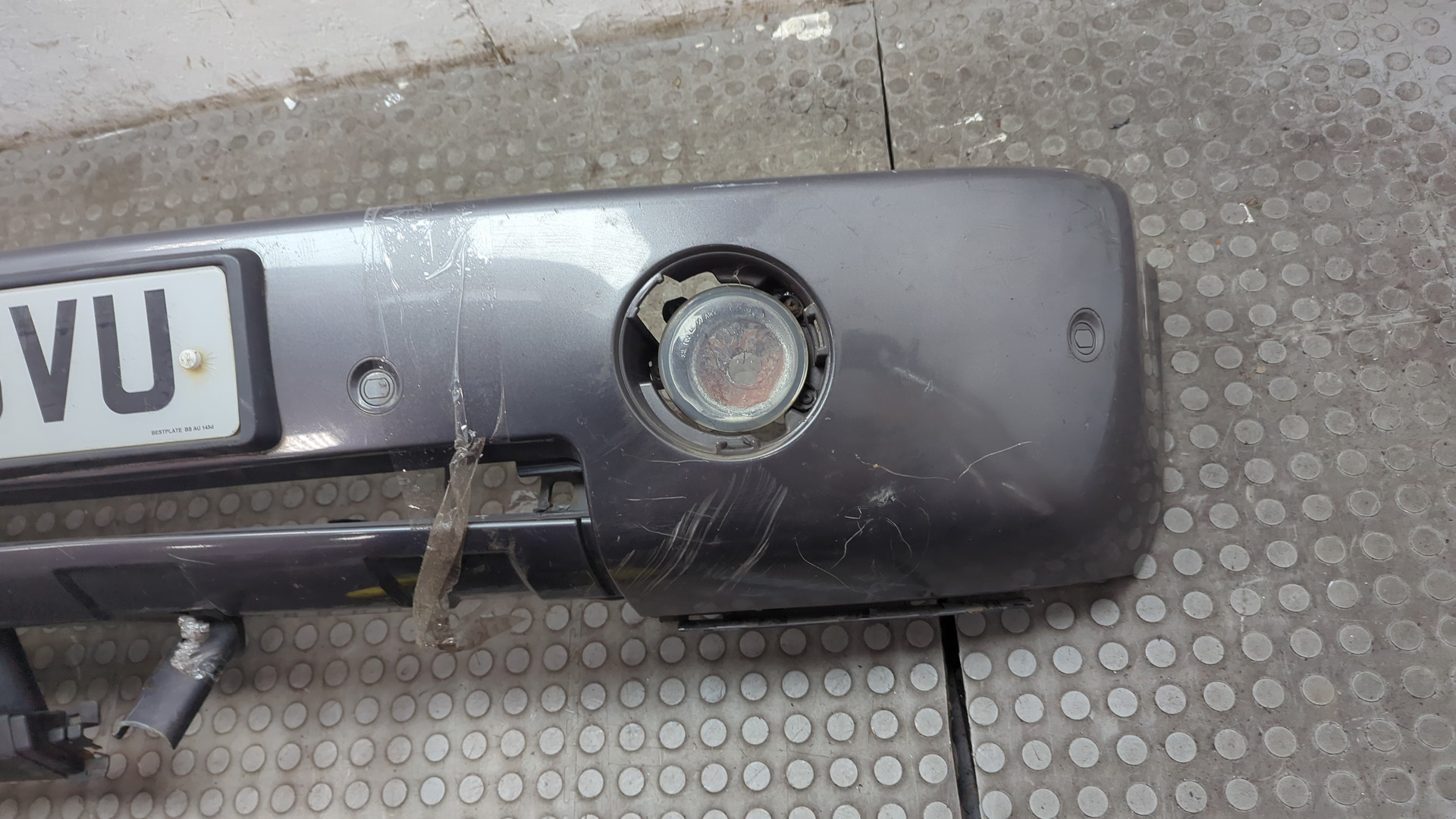 Бампер передний