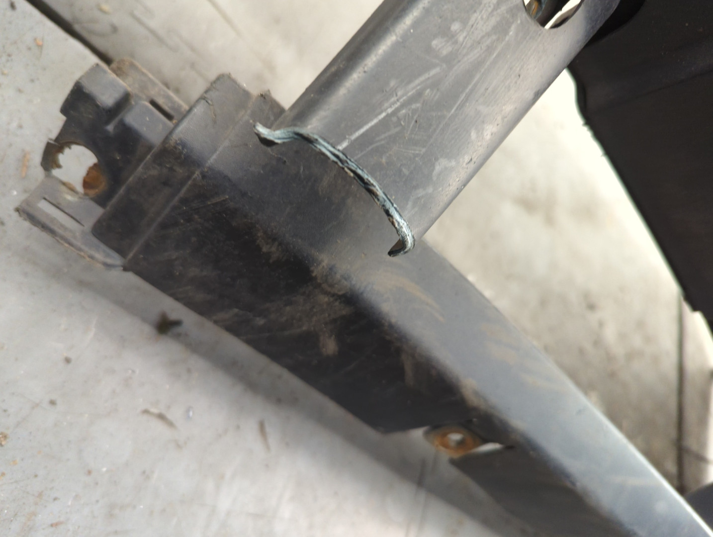 Бампер передний