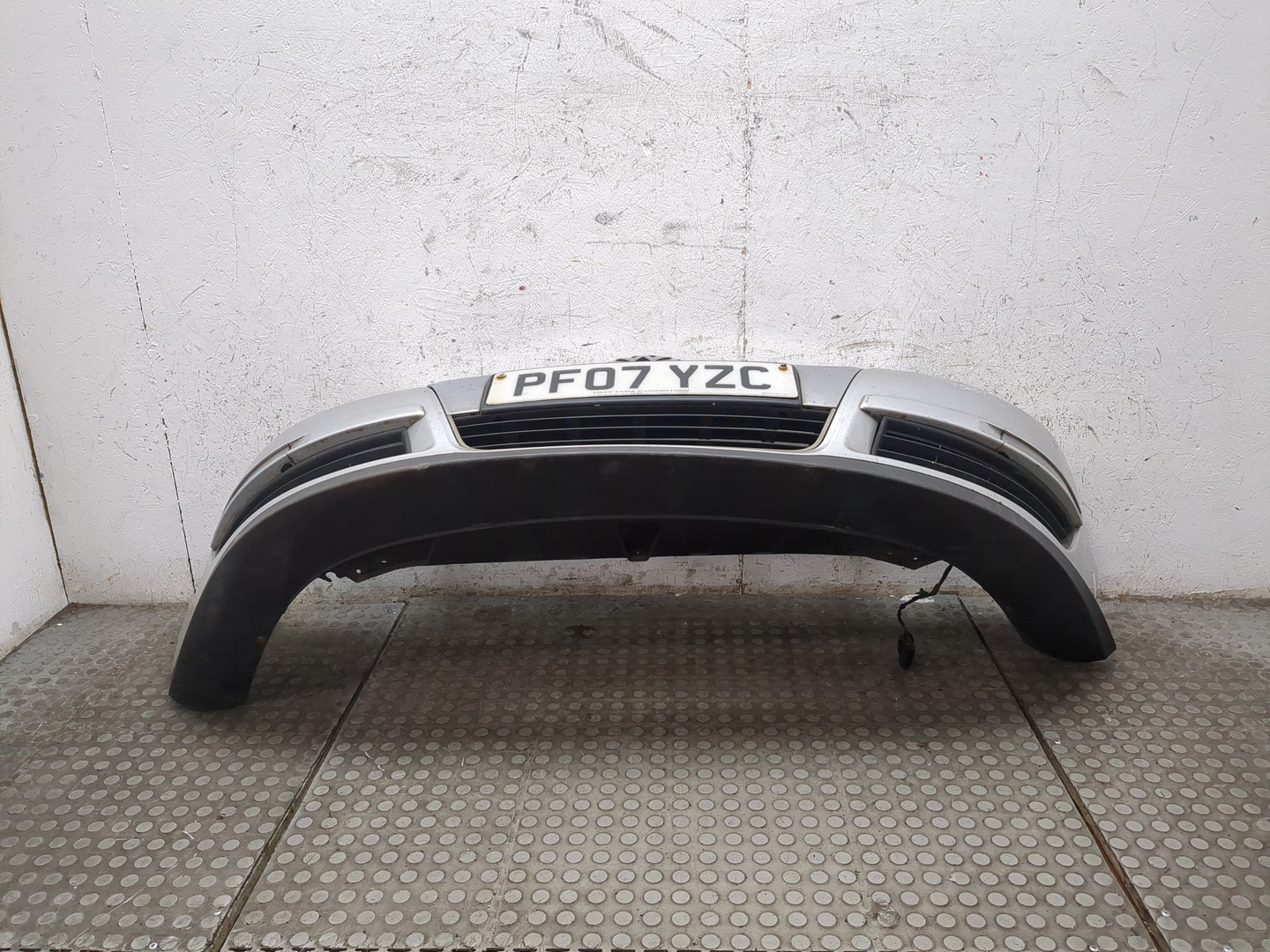 Бампер передний