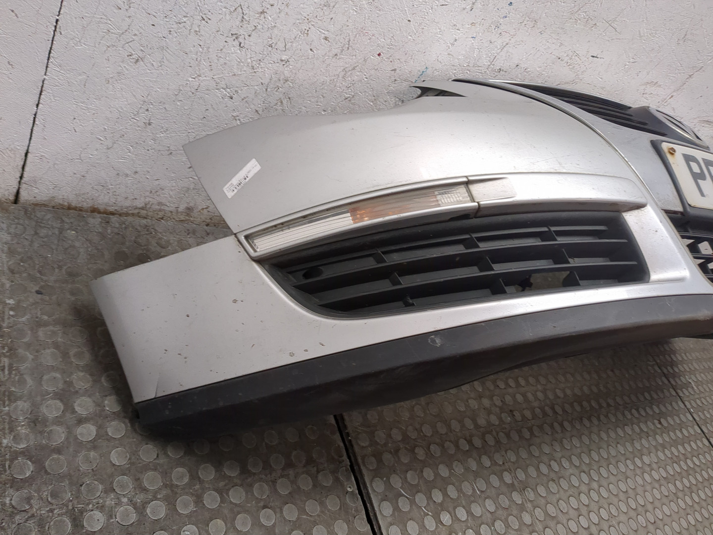 Бампер передний