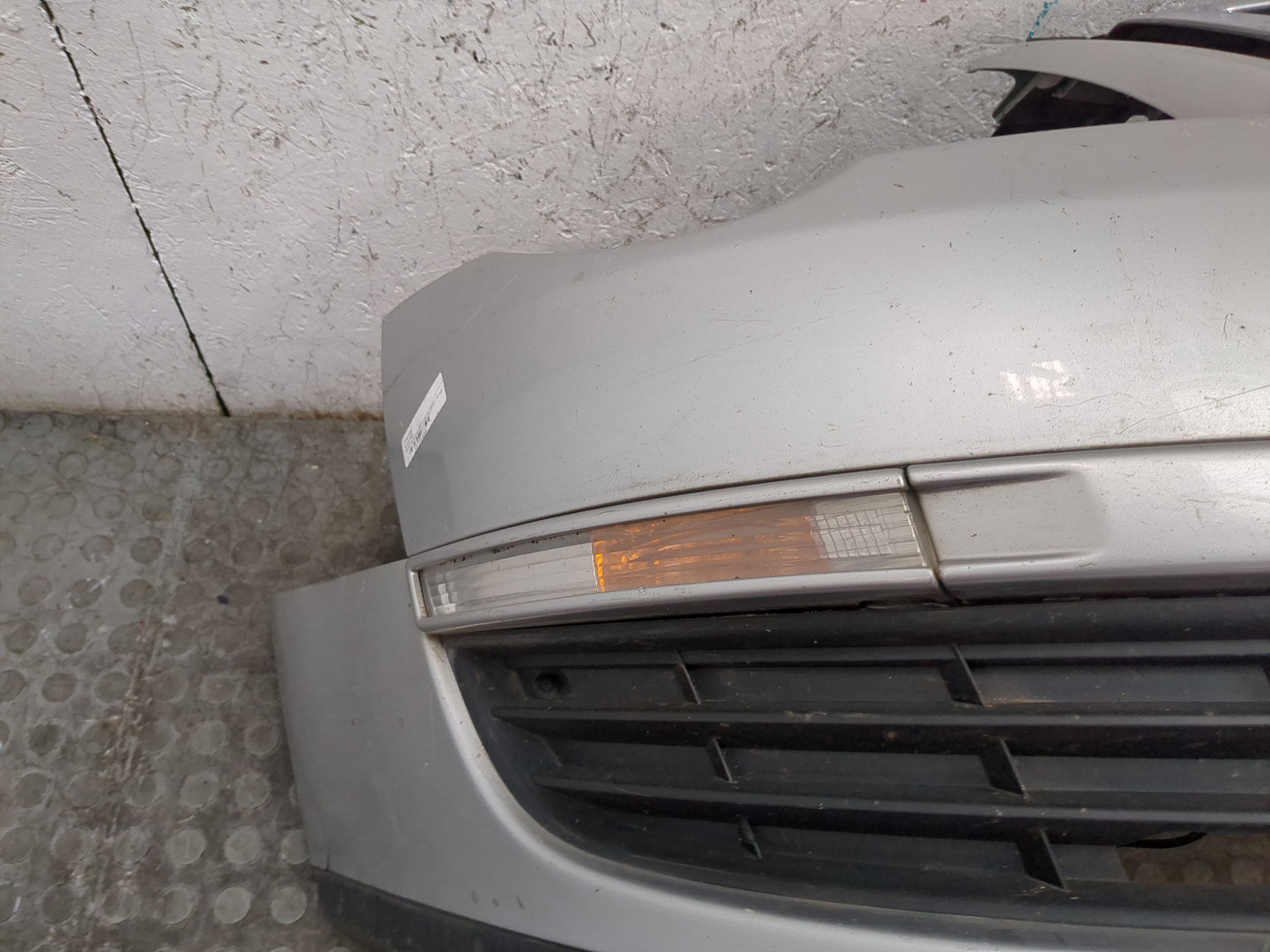 Бампер передний