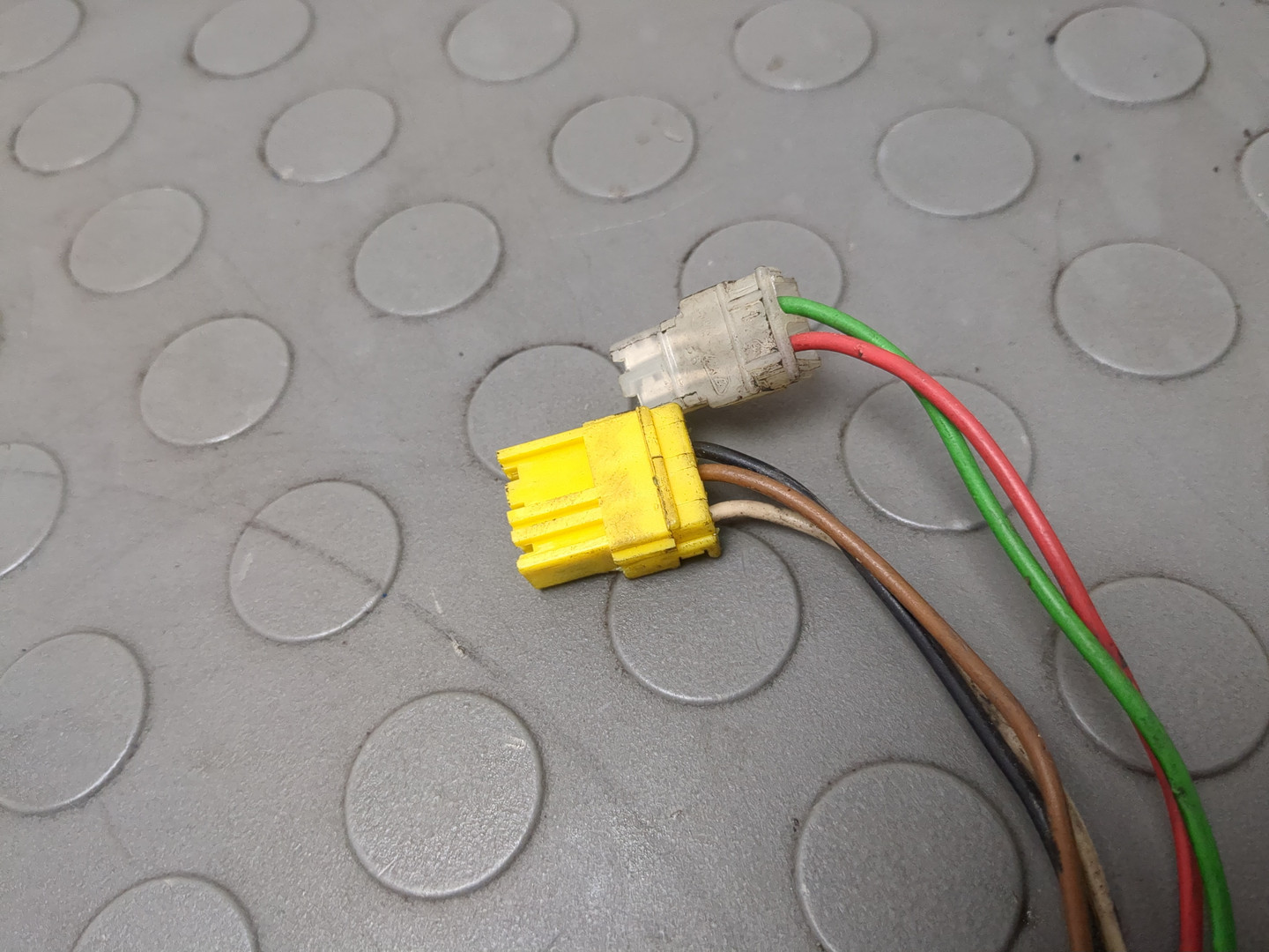 Зеркало правое электрическое