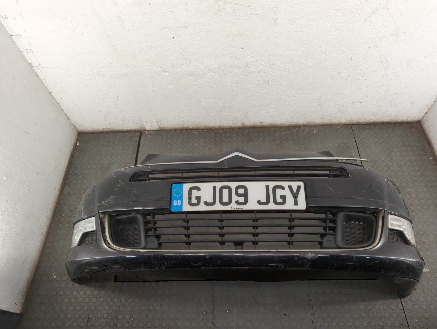 Бампер передний