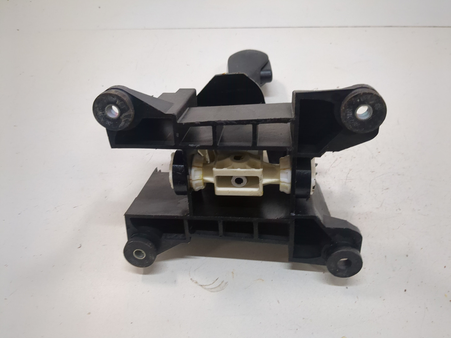 Кулиса МКПП / АКПП