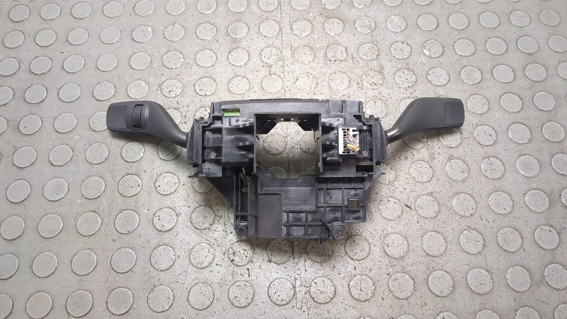 Переключатель подрулевой