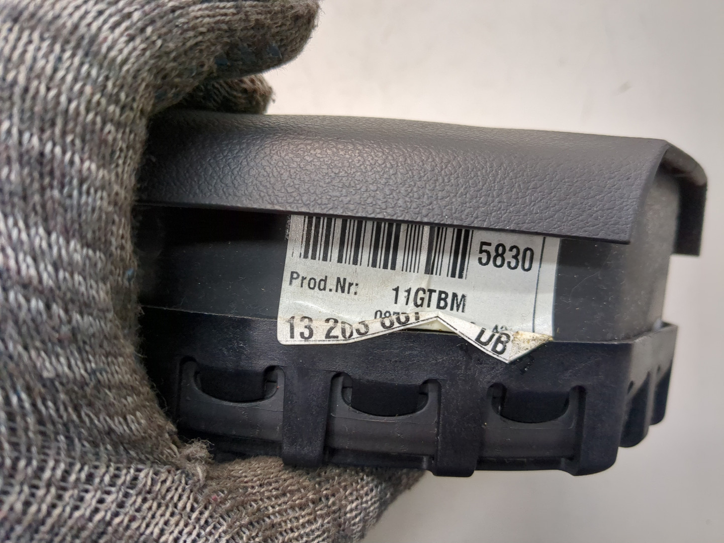 Подушка безопасности в рулевое колесо