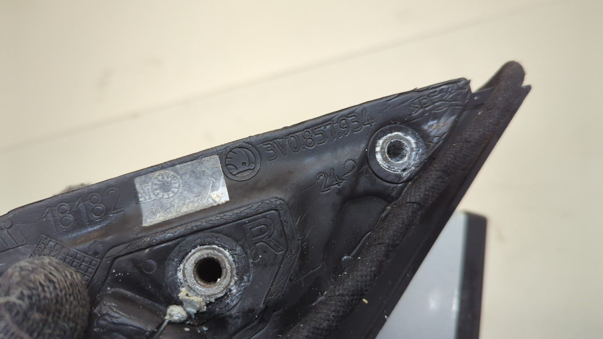 Зеркало правое электрическое