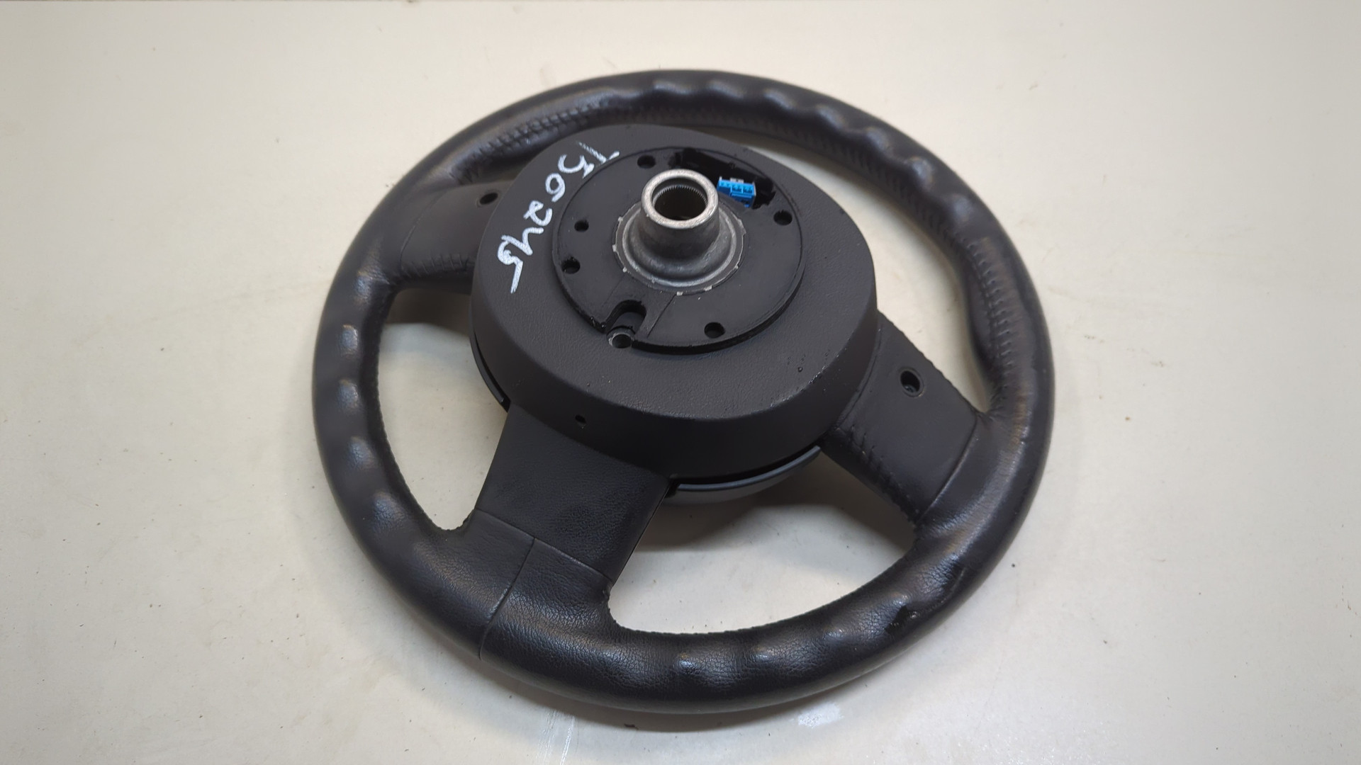 Рулевое колесо (руль)