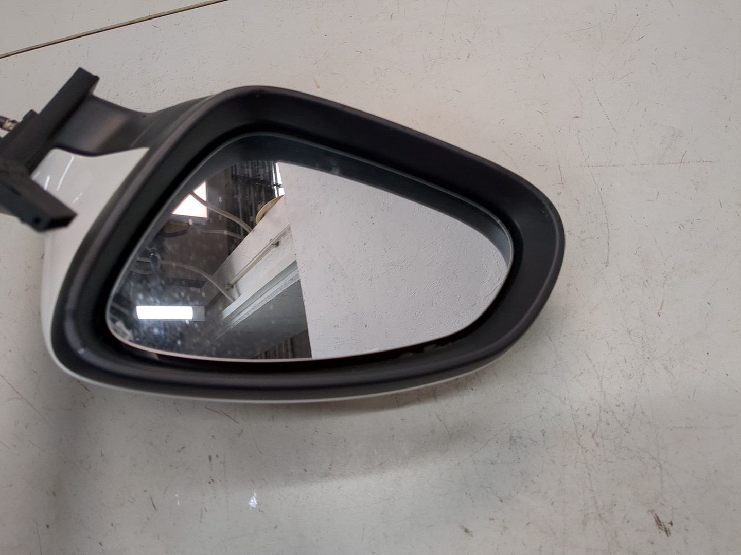 Зеркало левое электрическое