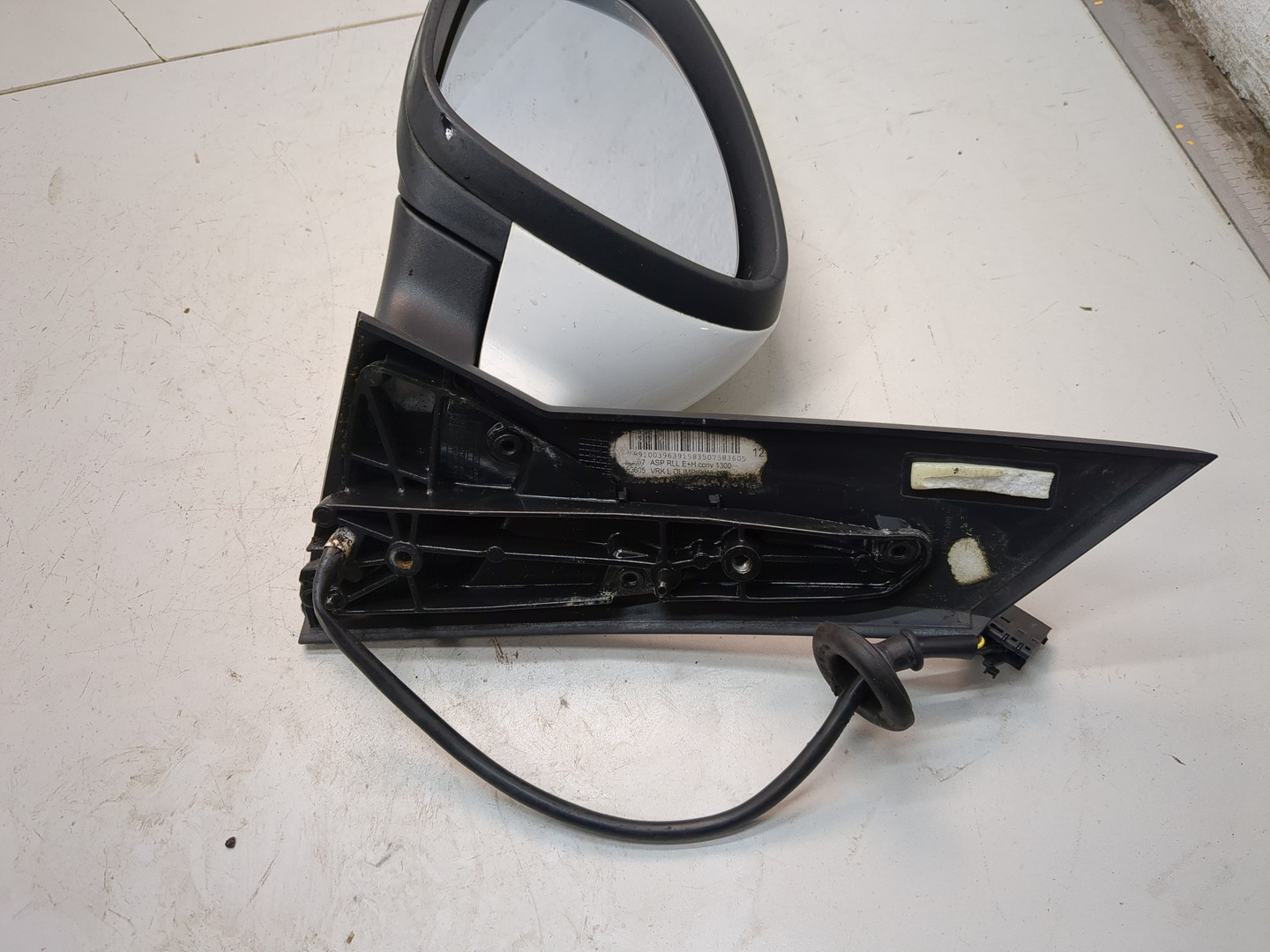 Зеркало левое электрическое