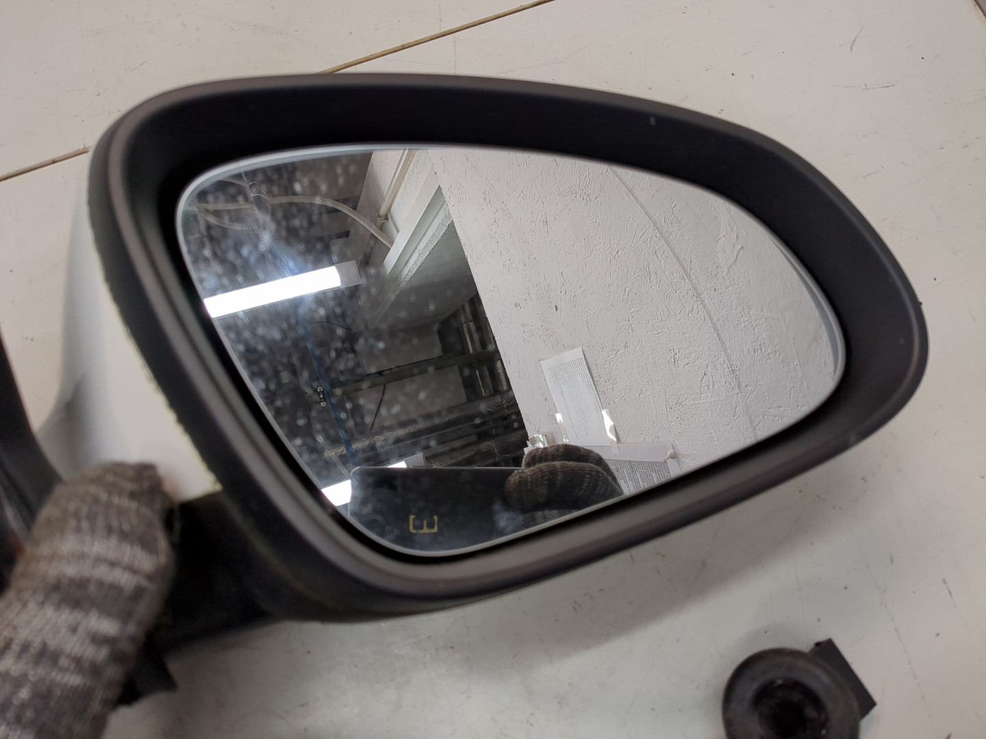 Зеркало правое электрическое