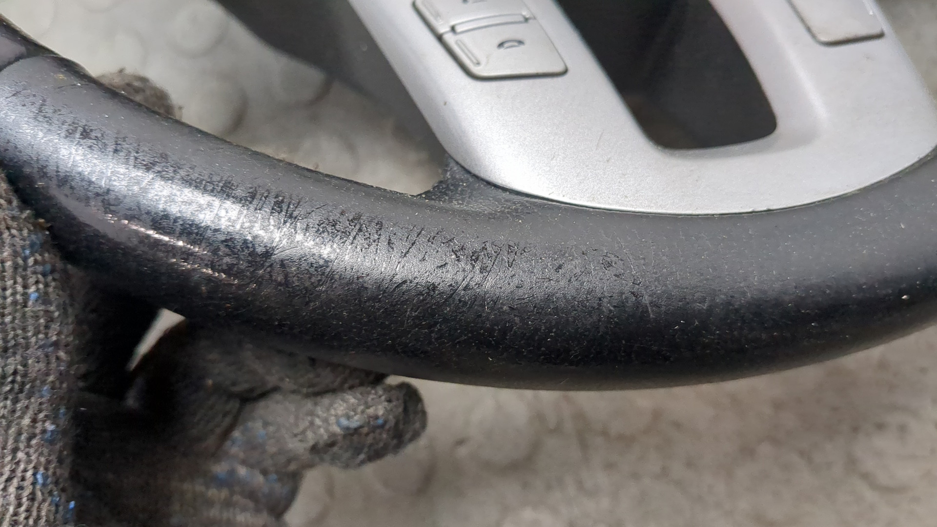 Рулевое колесо (руль)