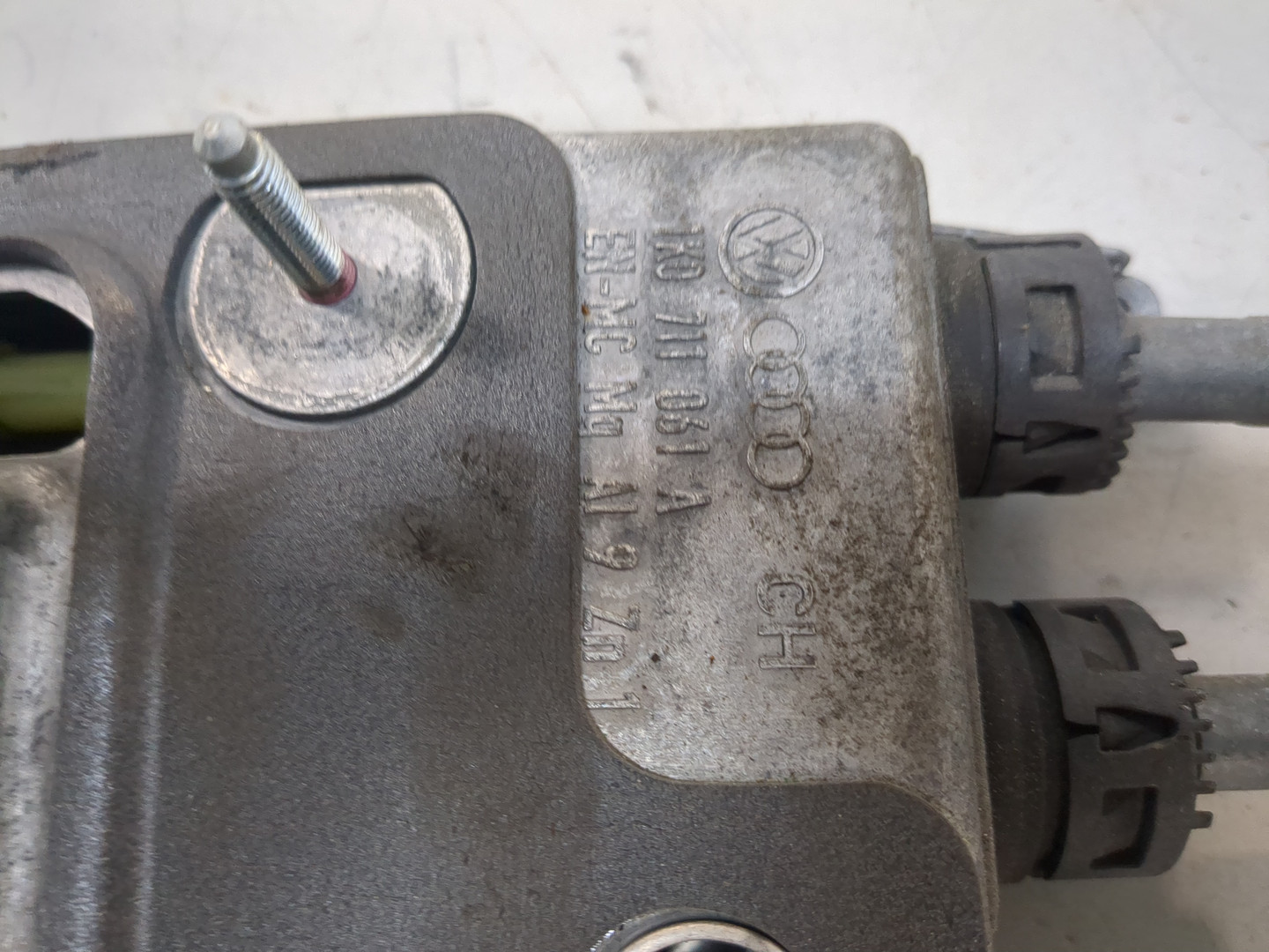 Кулиса МКПП / АКПП