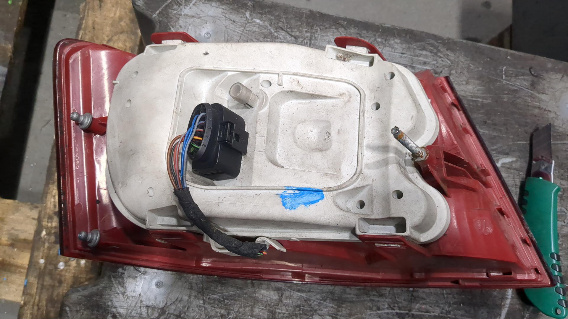 Фонарь задний правый