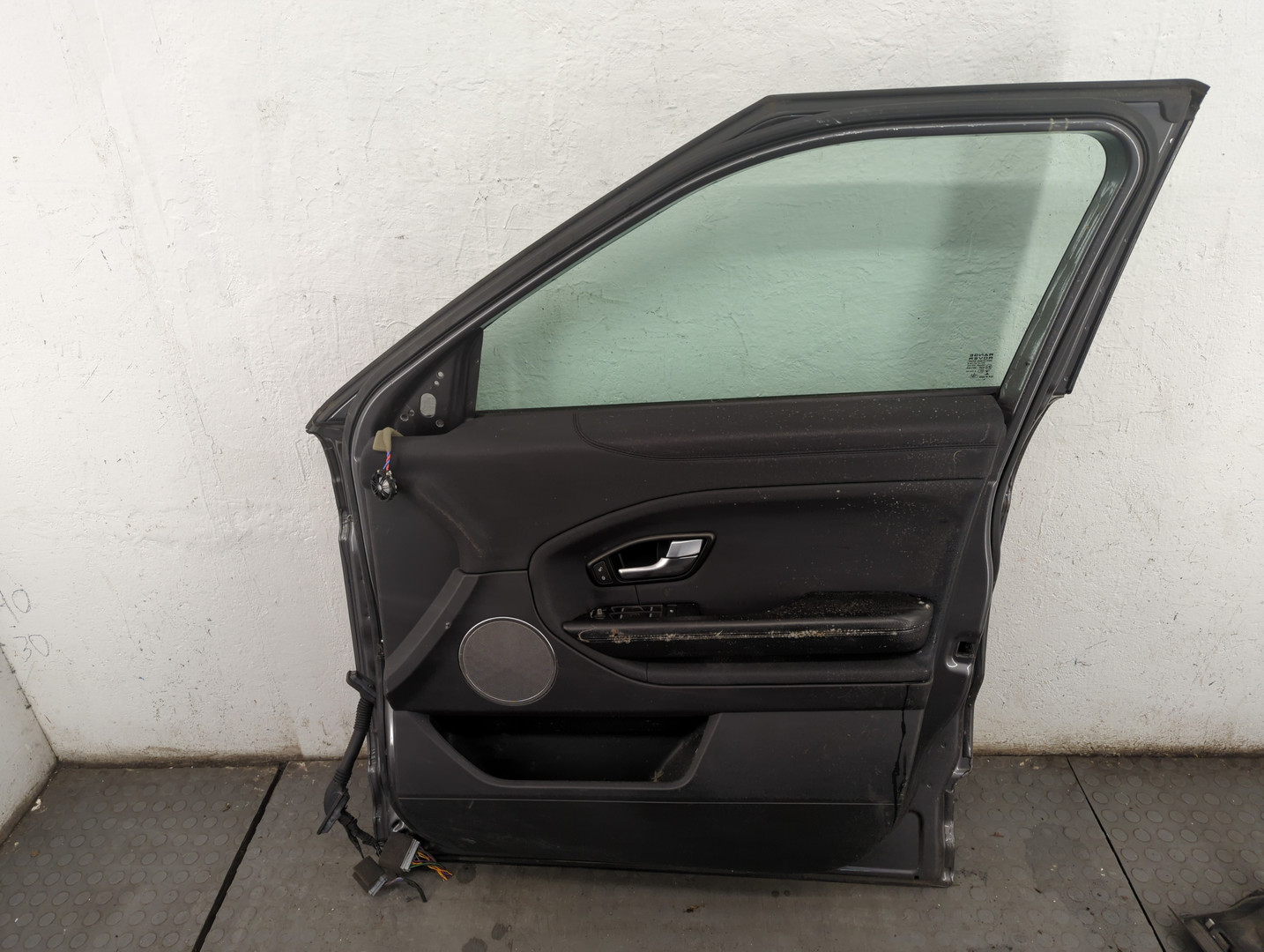 Дверь передняя правая