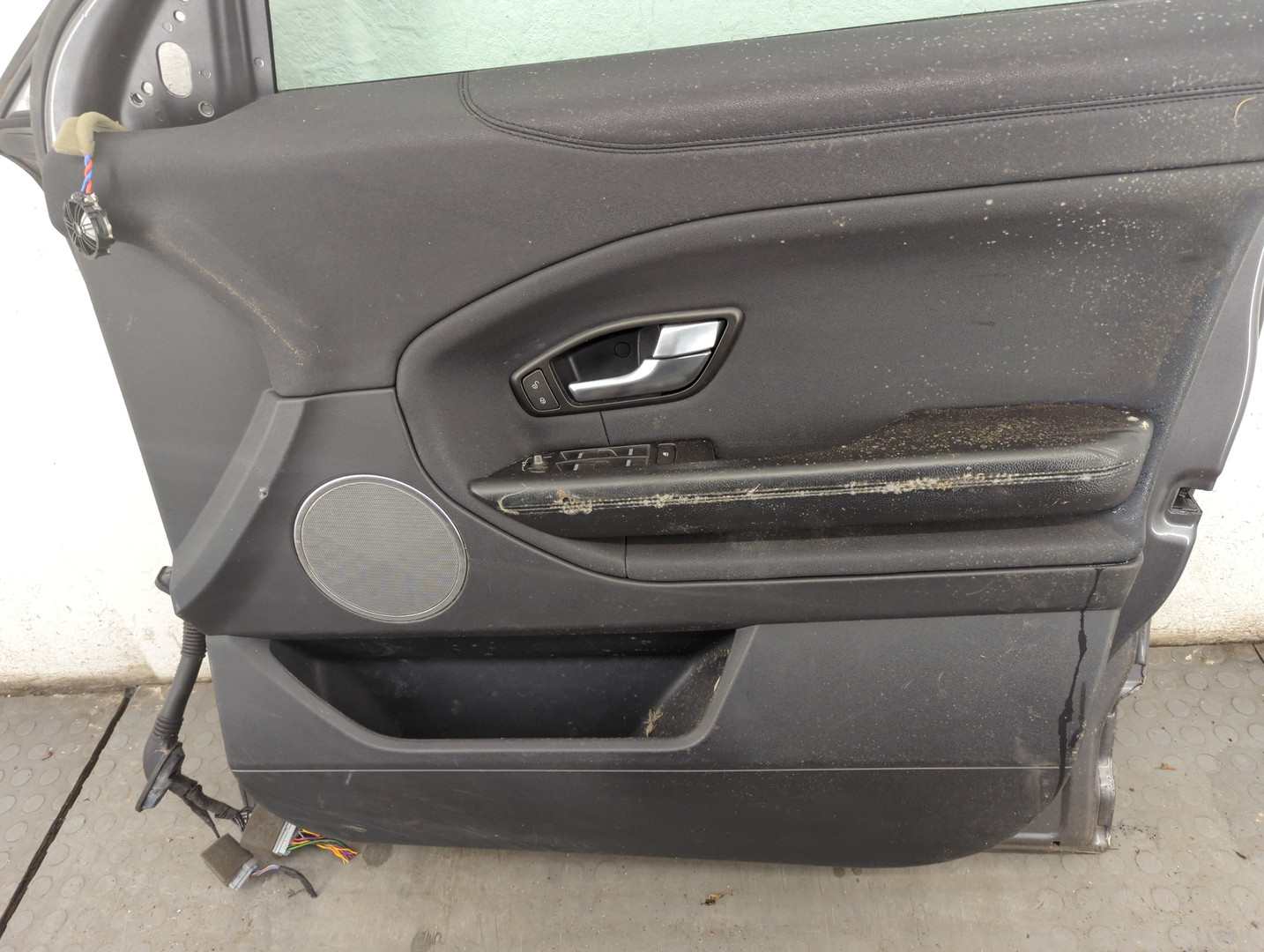 Дверь передняя правая