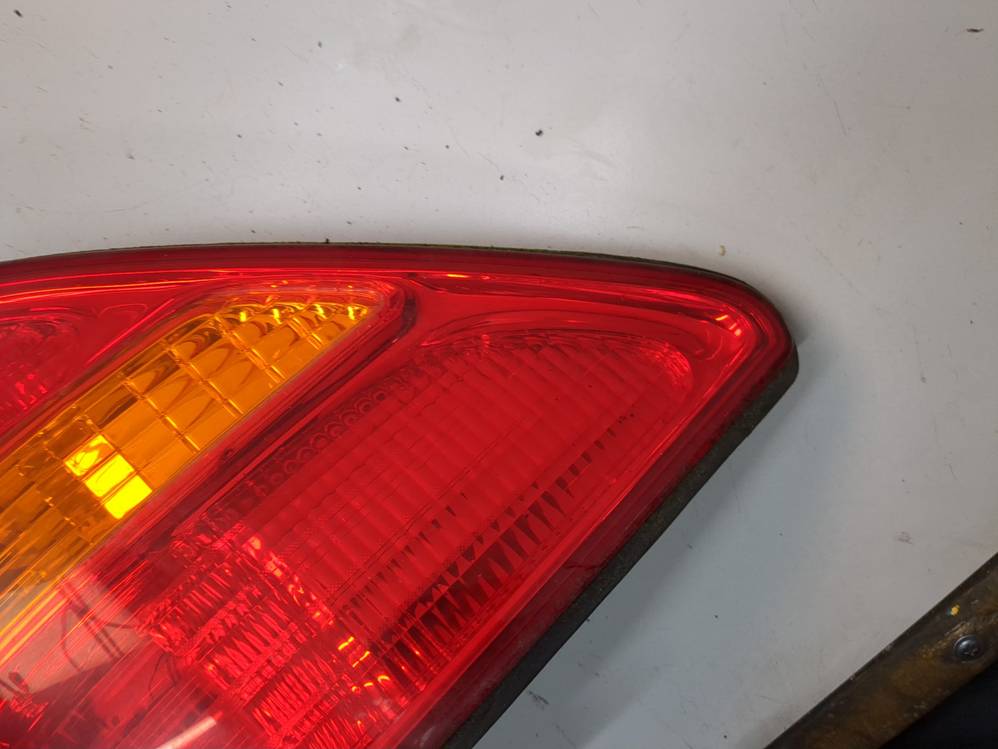 Фонарь задний правый