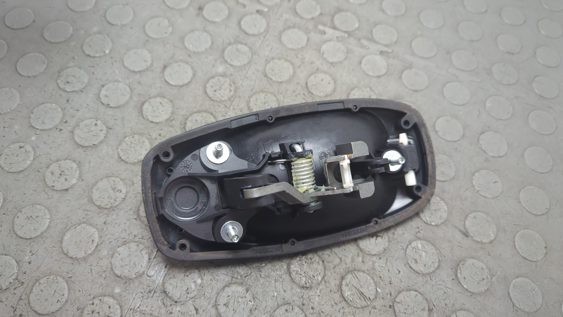 Ручка двери задней наружная правая