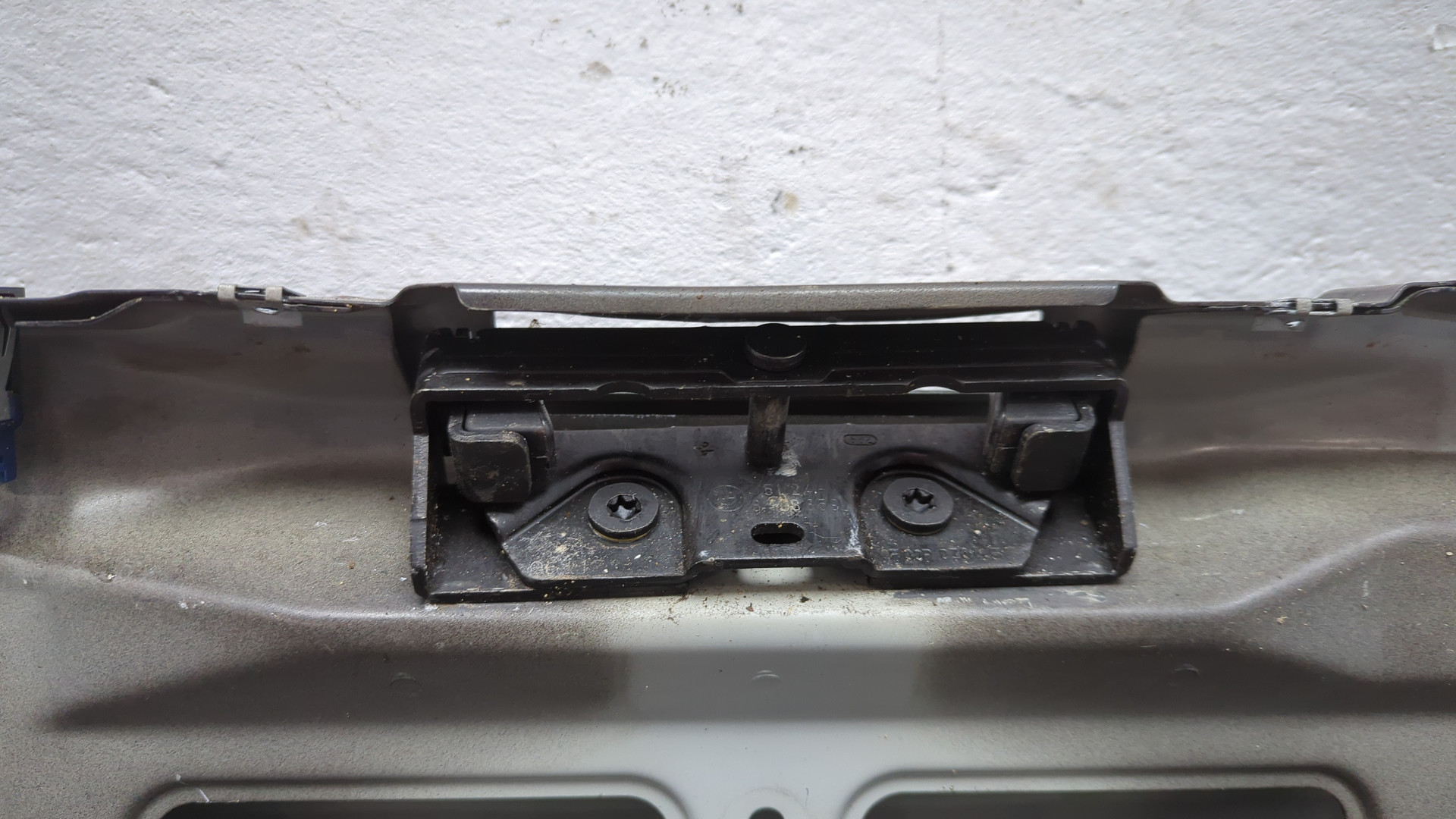 Дверь багажника нижняя (борт)