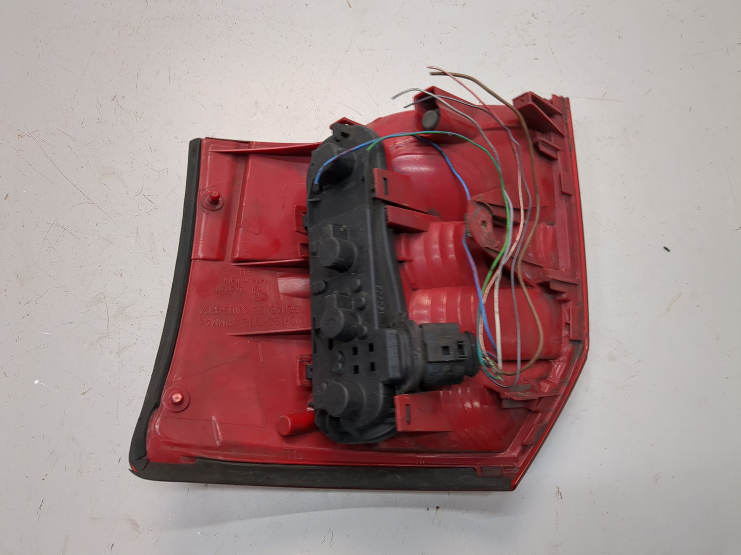 Фонарь задний левый